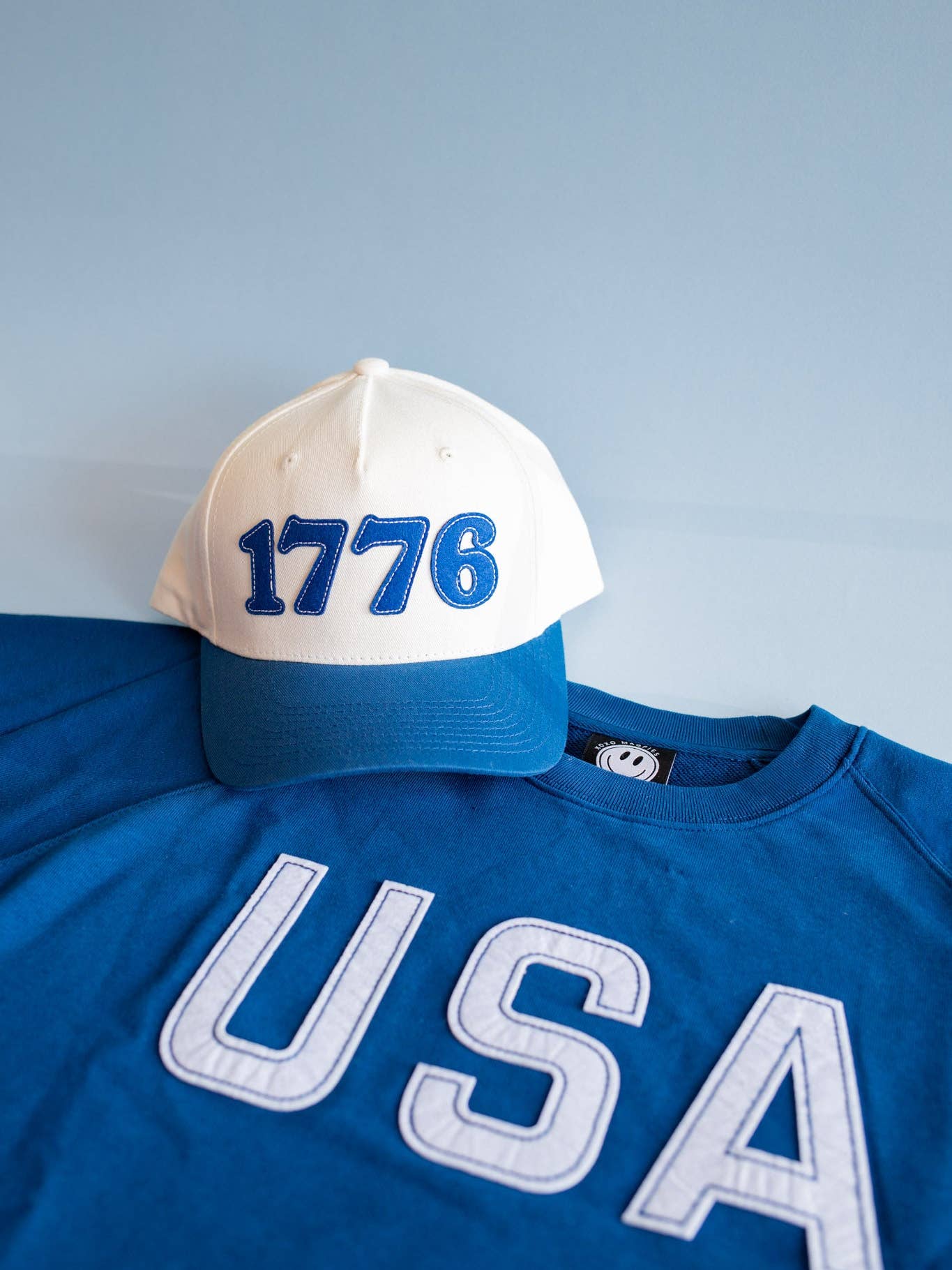 Felt Applique USA Sweatshirt | Adult