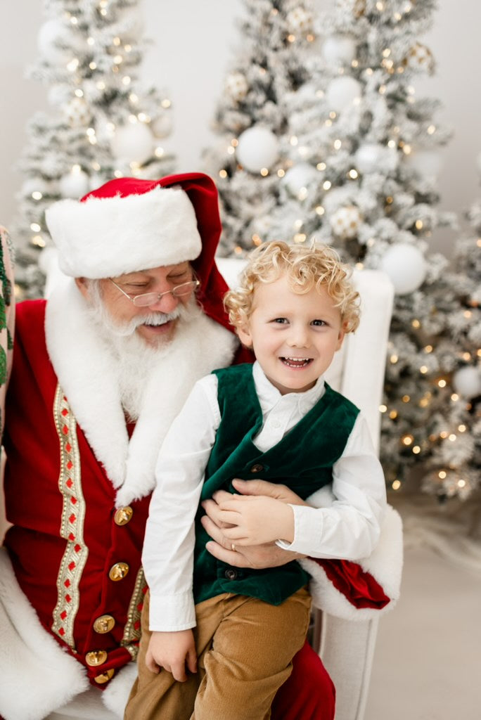 Santa Claus Pictures November 5, 2025