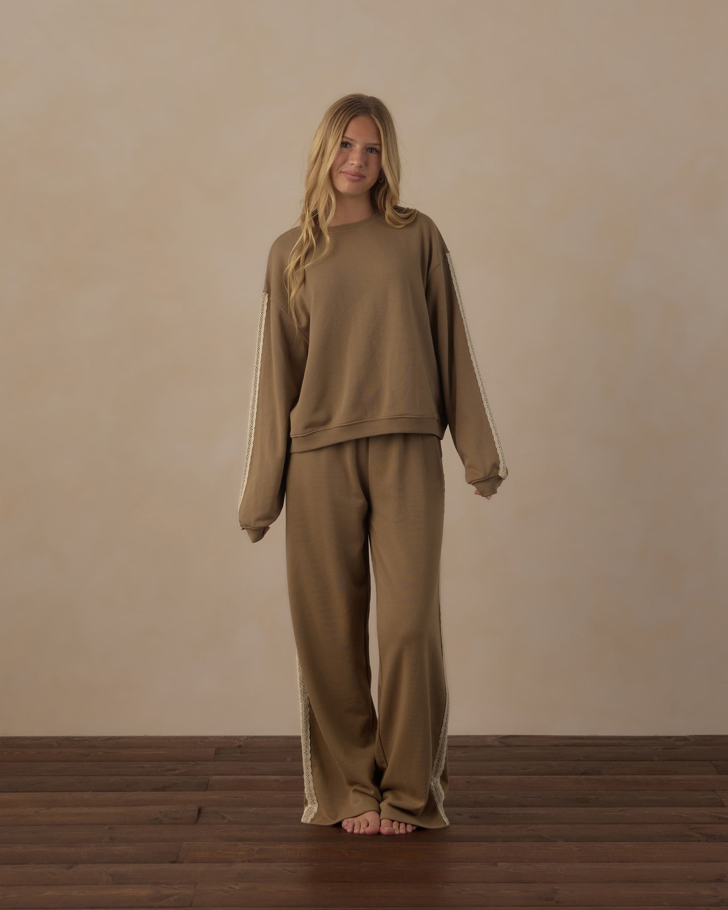 TEEN SWEATPANT || OLIVE