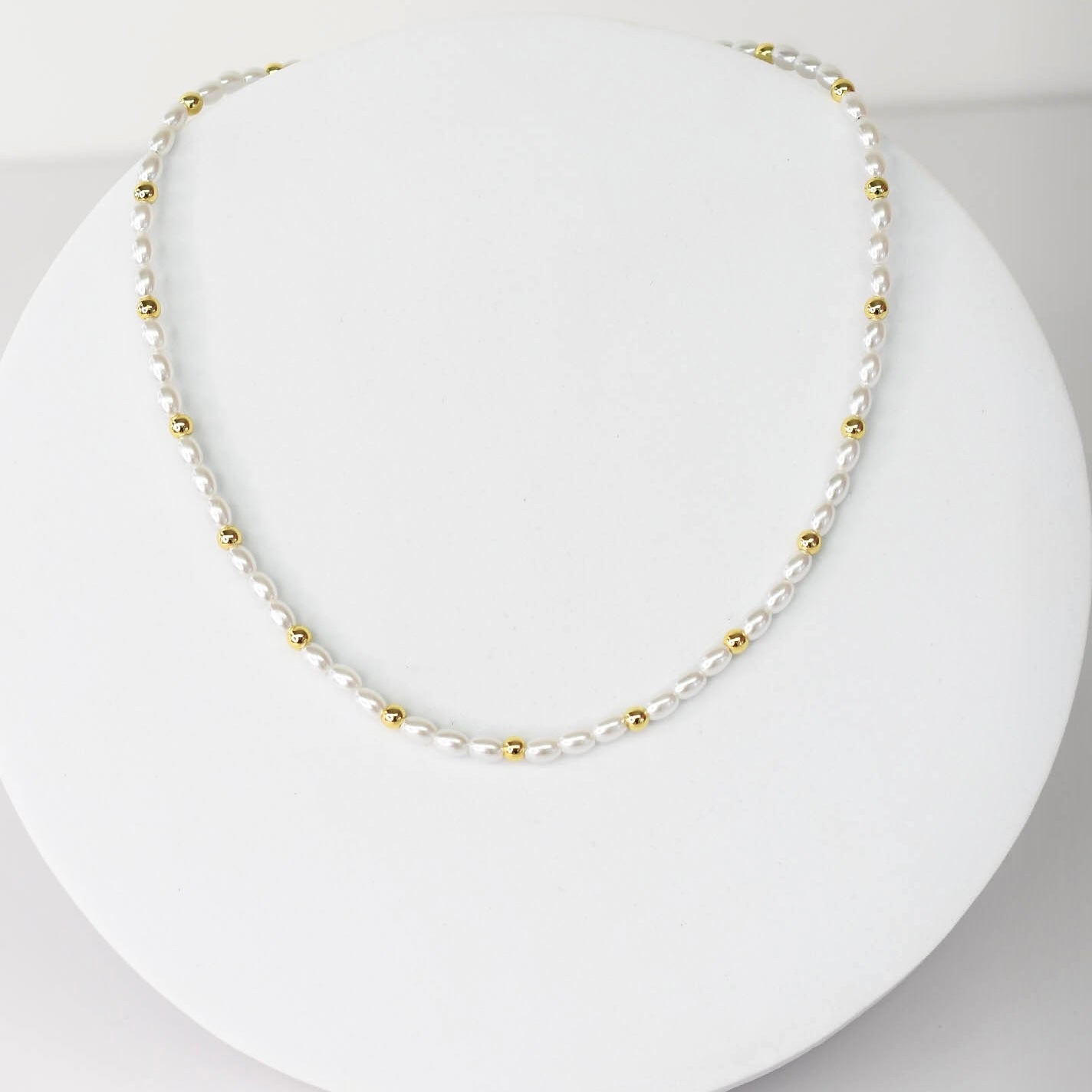 Dainty Pearl Chocker
