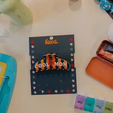 Mother Oversized Claw Clip | Cool Mom