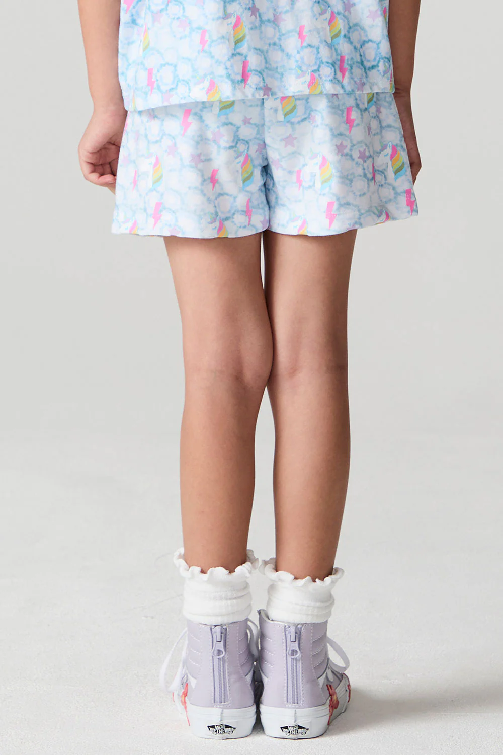 Unicorn Lightning Short