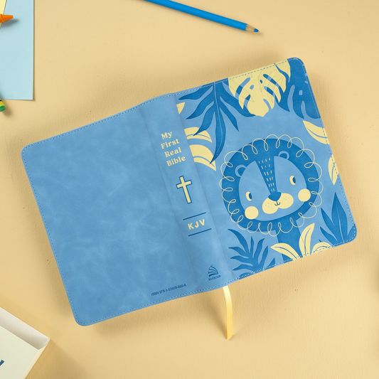 My First Real Bible (Boys' Cover) : King James Version