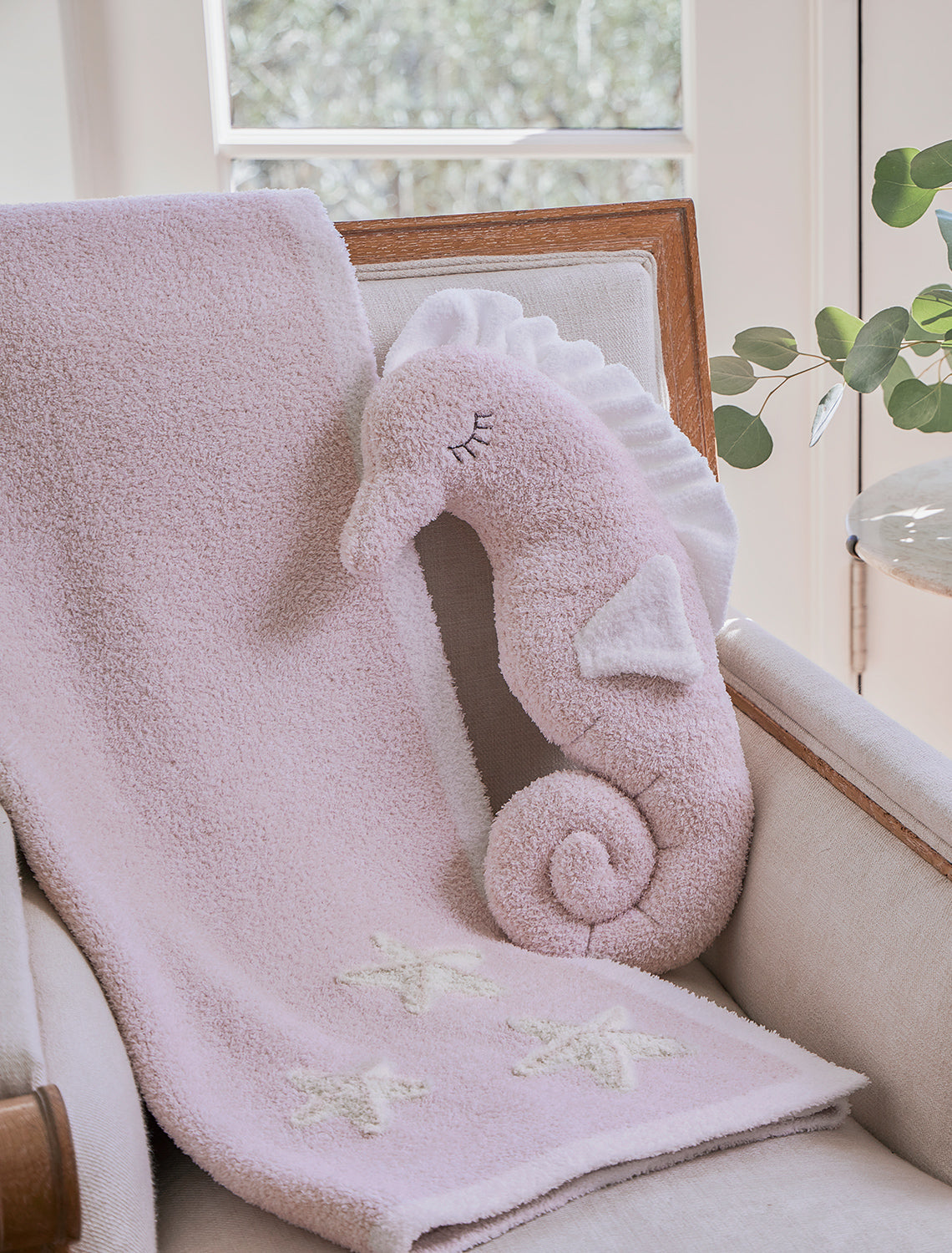 COZYCHIC BUDDIE  SEAHORSE SHELL