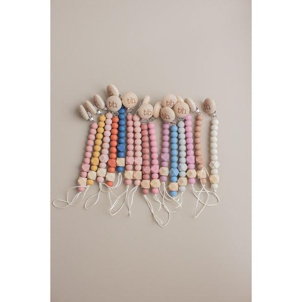 Jolie Pacifier Toy Clip