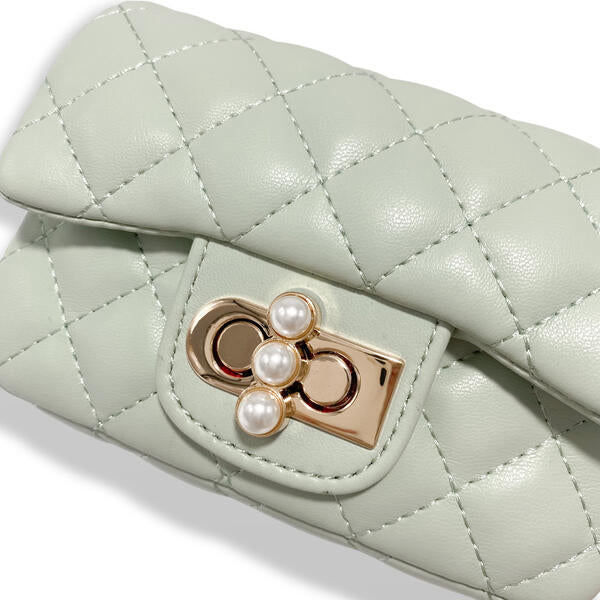 Pearl Closure Quilted Purse | Green