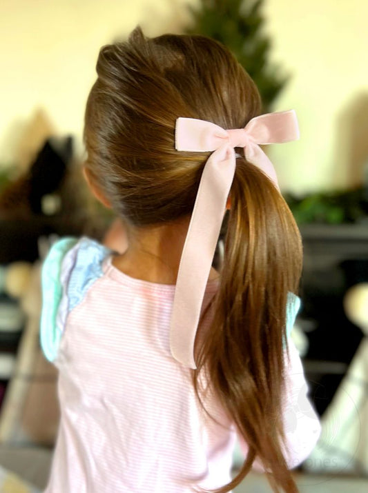 Medium Velvet Bow w/ Streamer Tails | Navy