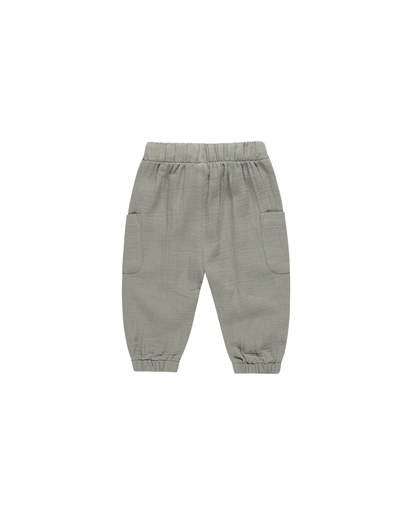 Luca Pant | Basil