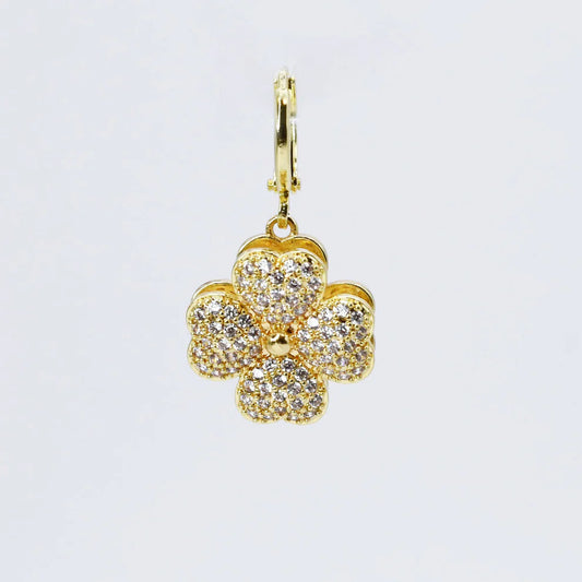 Sparkling Trebol Charm