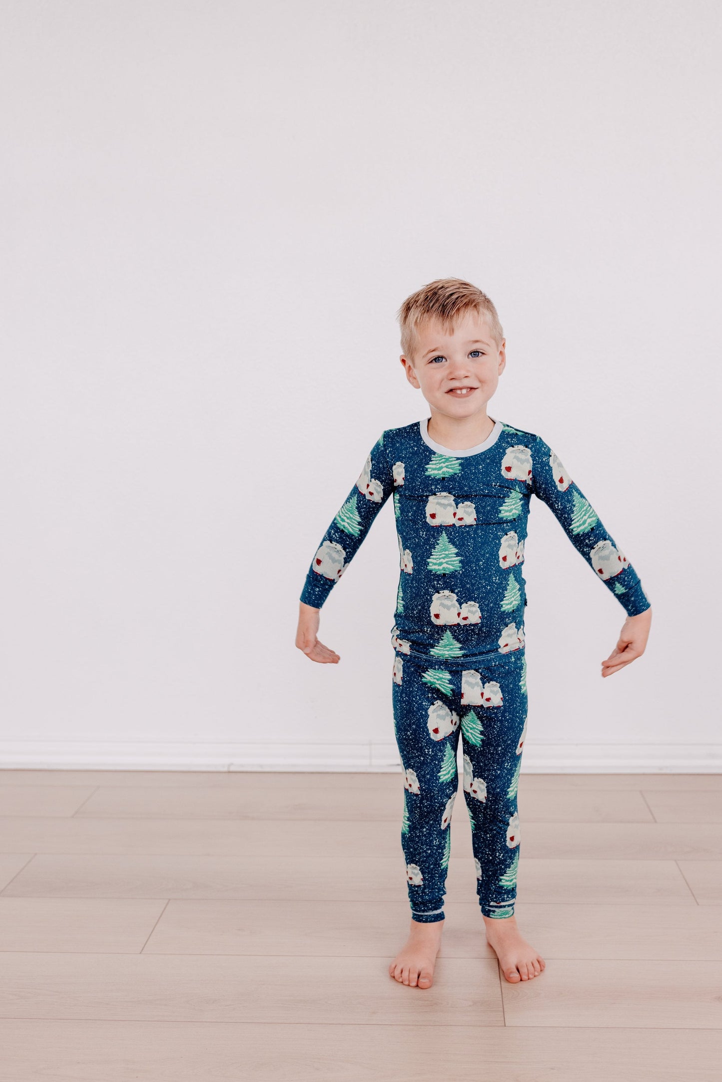 Print Long Sleeve Pajama Set | Peacock Yeti