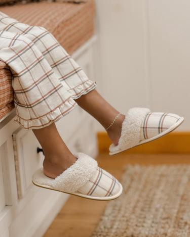 SLIPPERS || HOLIDAY PLAID