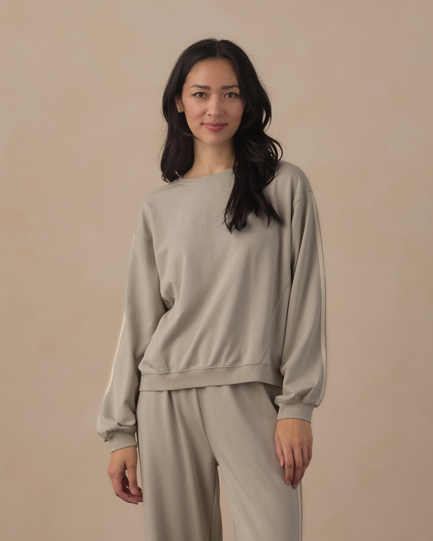 WOMEN'S OVERSIZED SWEATSHIRT || SAGE