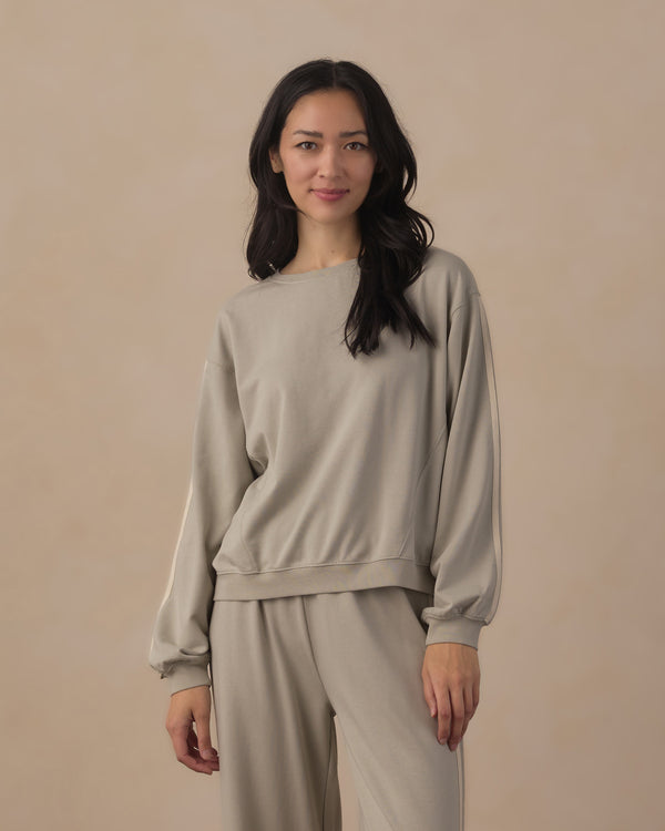 WOMEN'S OVERSIZED SWEATSHIRT || SAGE