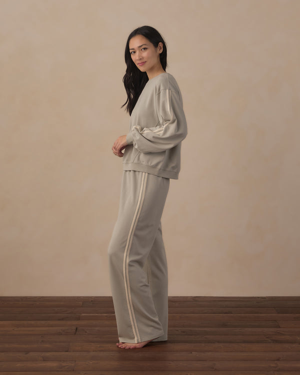 WOMEN'S OVERSIZED SWEATSHIRT || SAGE