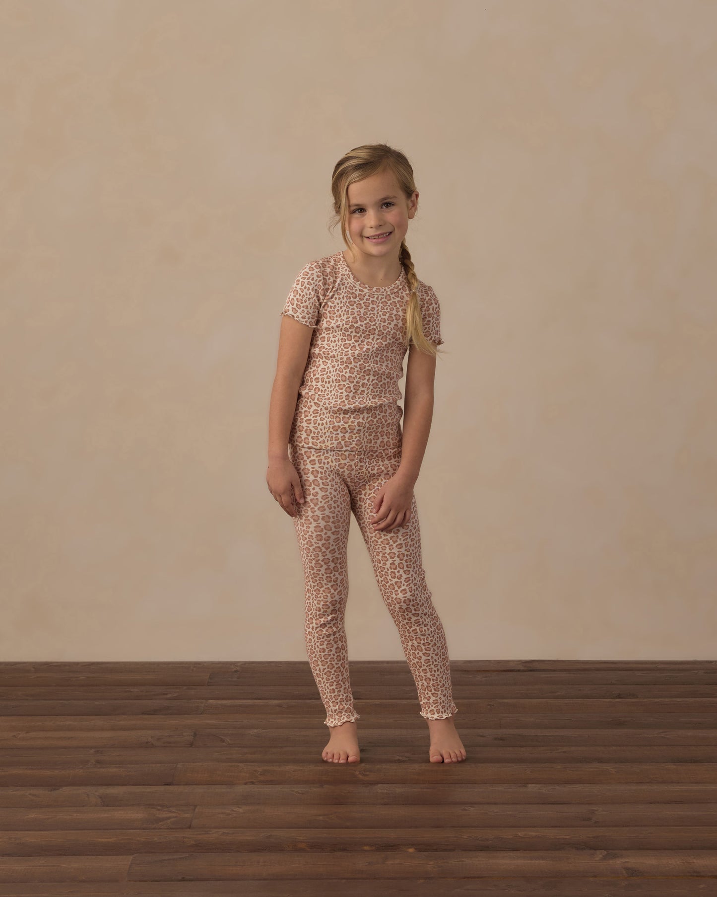 RIBBED BASIC TEE || PINK LEOPARD