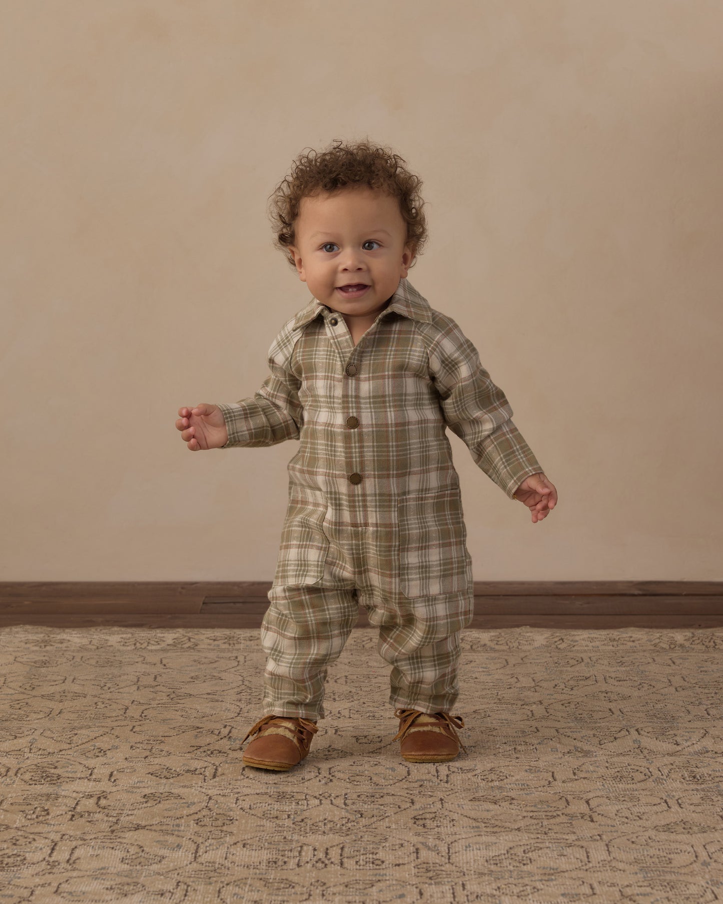 COLLARED BABY JUMPSUIT || OLIVE DOBBY PLAID