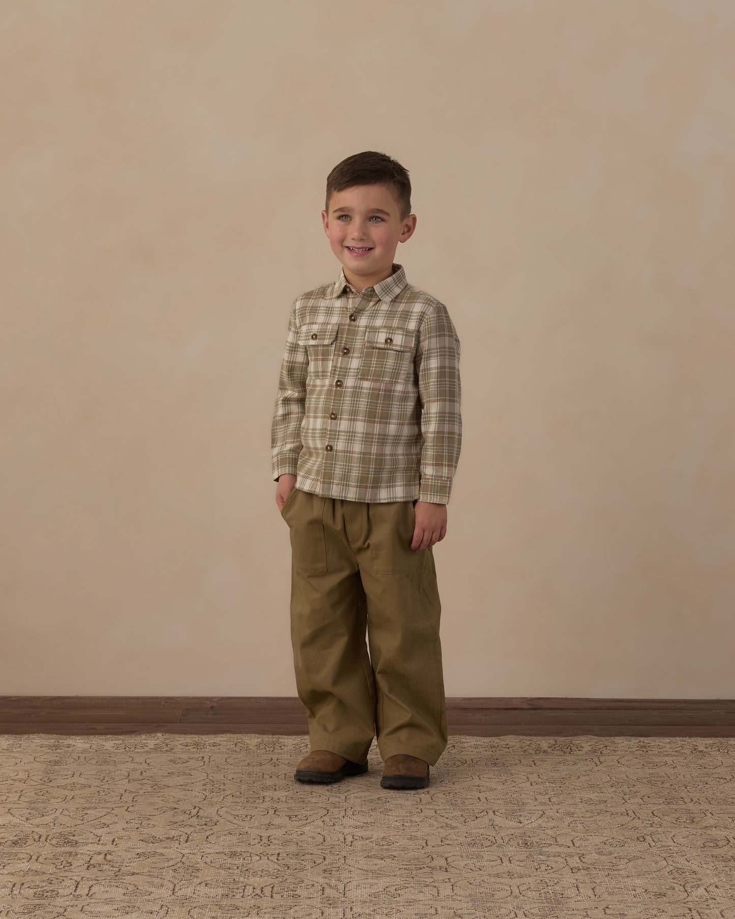 POCKETED CORDUROY SHIRT || OLIVE DOBBY PLAID