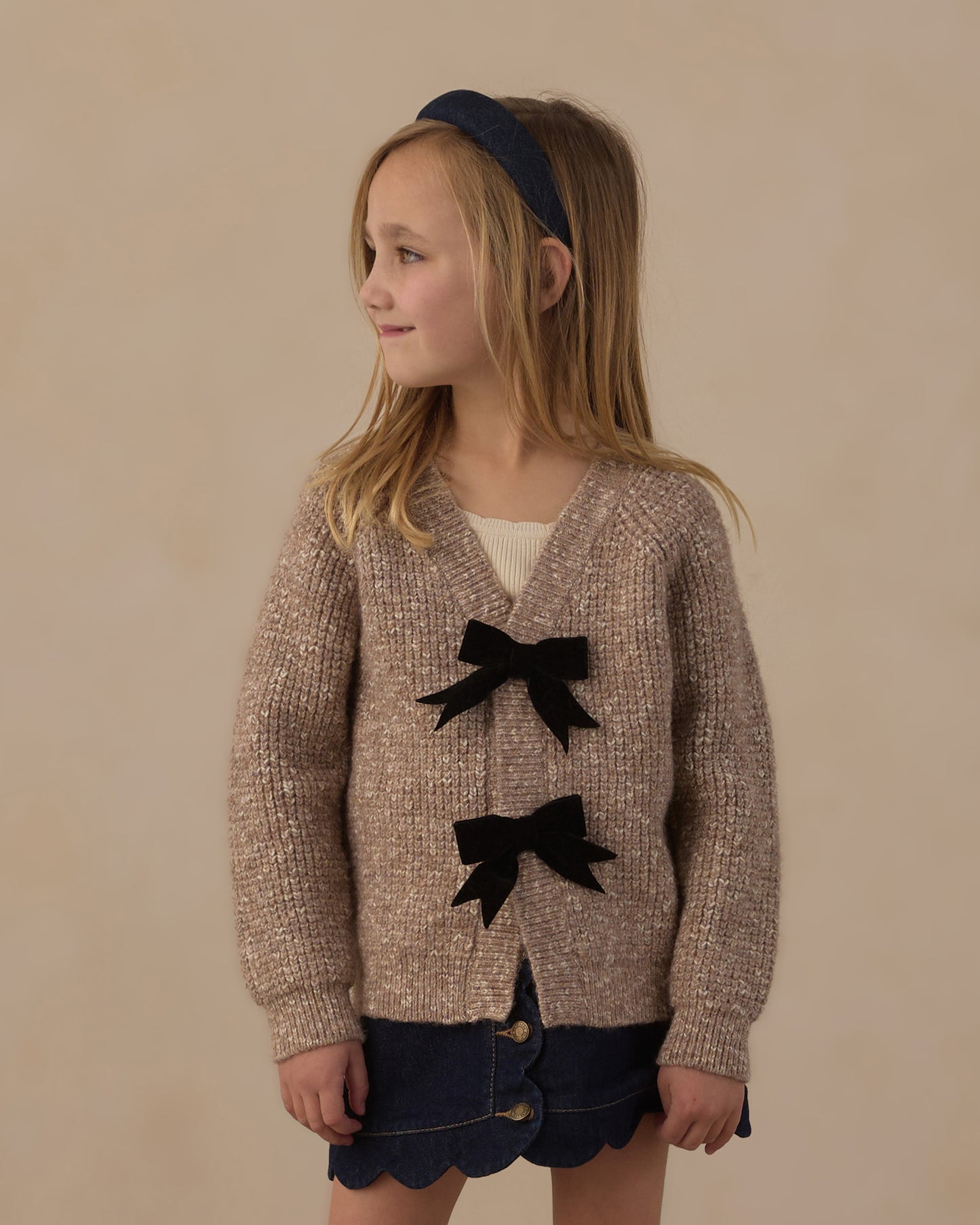 BOW CARDIGAN || HEATHERED STONE