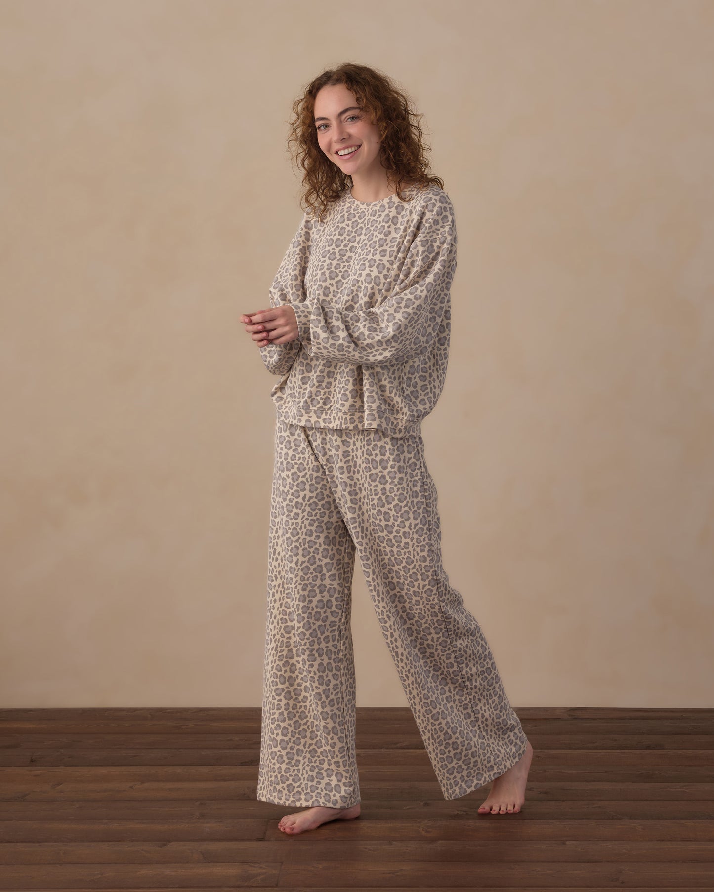 WOMEN'S WIDE LEG SWEATPANT || BLUE LEOPARD
