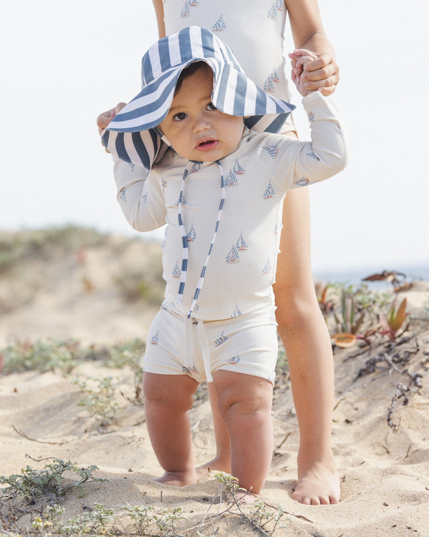 BOYS RASHGUARD || SET SAIL