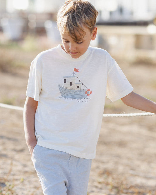RELAXED TEE || TUG BOAT