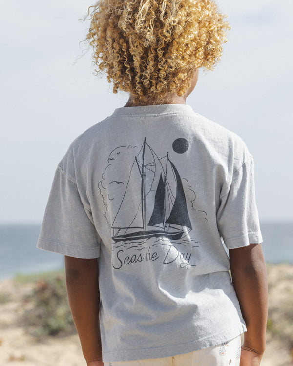 RELAXED TEE || SEAS THE DAY