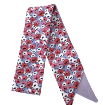 The Trendiest Scarf Necklace | Pretty Flowers