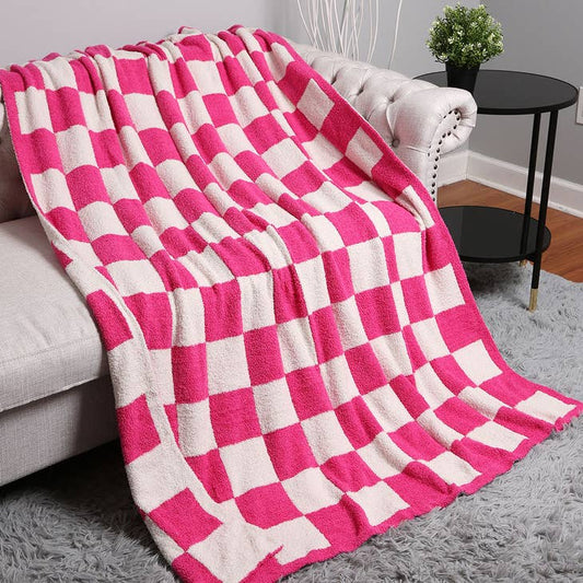 Checkerboard Patterned Throw Blanket | Fuchsia