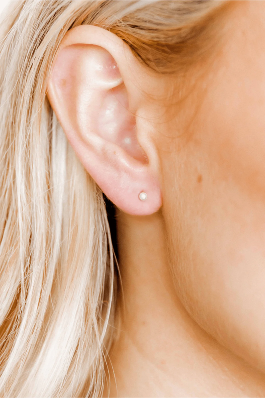 Screwback Stud Earrings | Payton Pearl