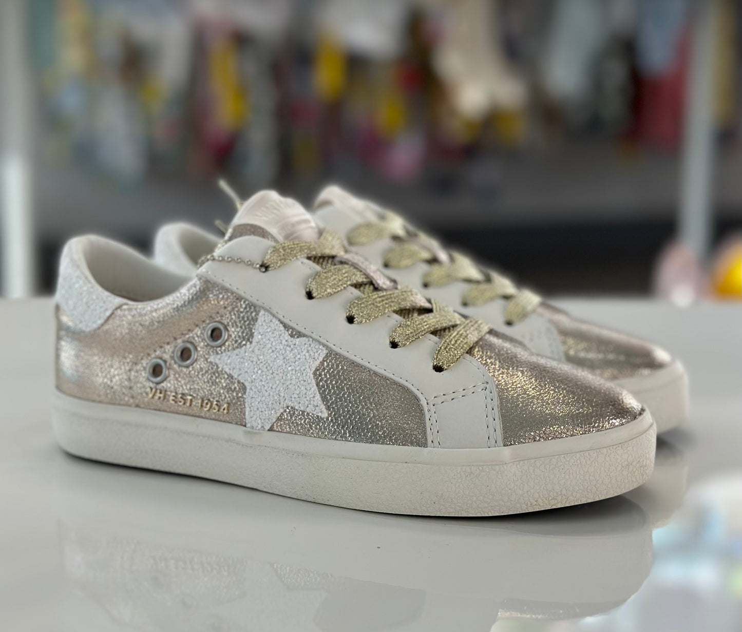Kelsi Gold Glitter Low Top, Youth