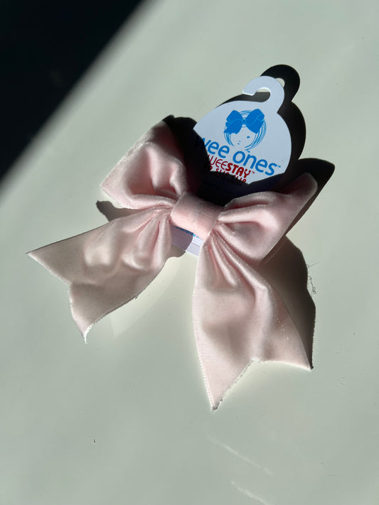 Small King Velvet Bowtie w/ Fancy Tails, Light Pink