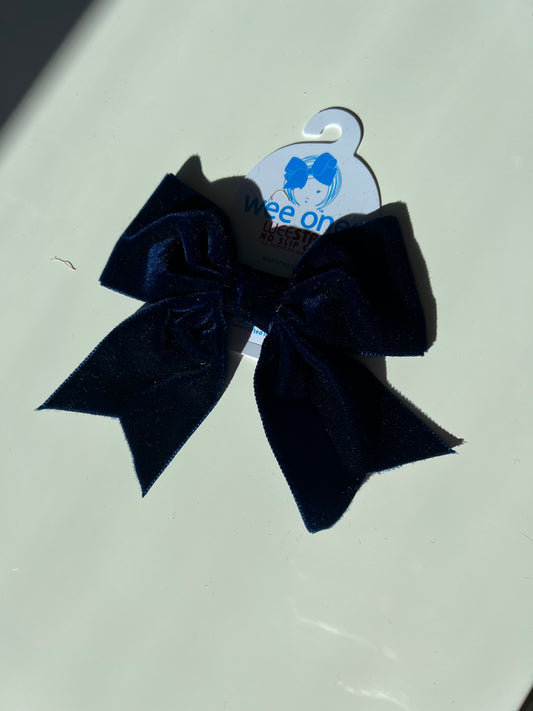 Small King Velvet Bow w/ Fancy Tails, Navy